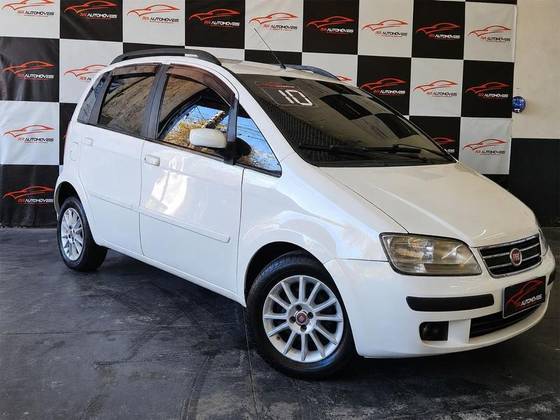 FIAT IDEA 1.4 MPI ELX 8V FLEX 4P MANUAL FIAT IDEA 1.4 MPI ELX 8V FLEX 4P MANUAL
